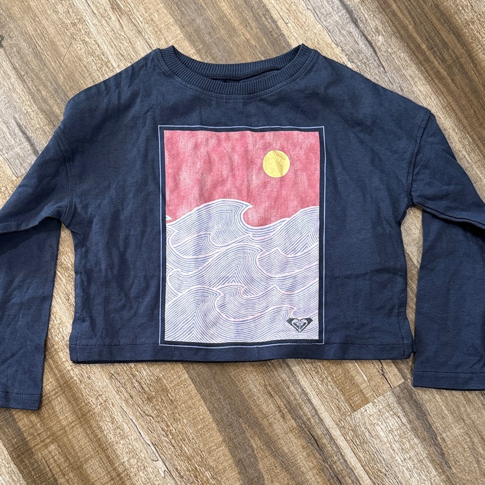 Roxy Long Sleeve Navy Tee with Pink and Gold Design NWOT Size 5